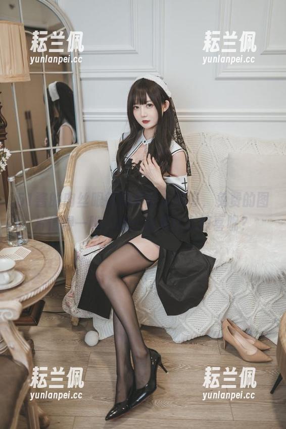 51酱的肉丝眼镜娘真让人好奇，免费的图片值得一瞧，嗯…会有什么惊喜呢？