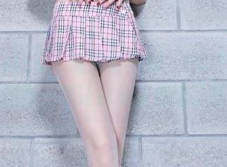 Beautyleg – 私拍时间到，PeiPei白丝，原图一秒让你承认你犯了罪。