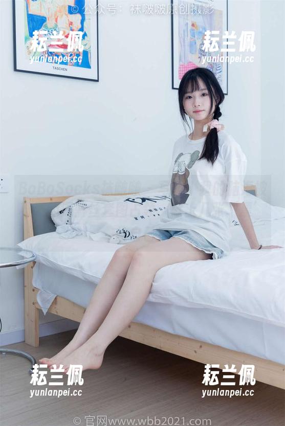 BoBoSocks袜啵啵 - 写真丨我的脑海被稚予的深蓝丝套图占领，献上几张‘票’给自己！