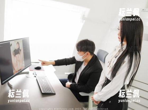 一件无圣光的白衬衫，Bomi(普美)的气息在每一帧图片中流淌