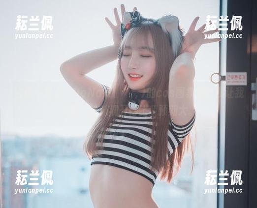 白丝一穿上，HaNari(하나리)的cos图集果然没让我失望，这脑洞开得比我预期大。