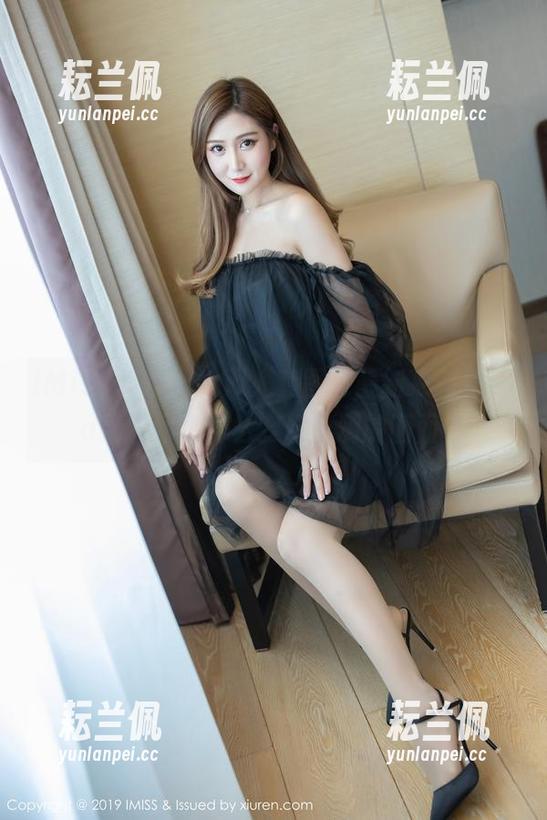 IMiss爱蜜社 - 双人套图的最新更新，Sia又抓到了什么变幻莫测的画面？