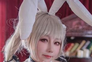 毕竟是KANEKO咔喵的裤里丝，我怎么可能不多看几眼呢？