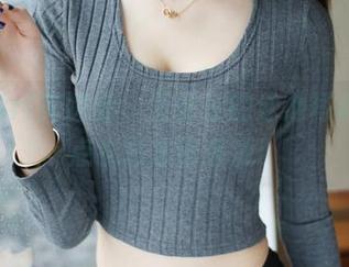 MyGirl美媛馆 – 王馨瑶的泳池写真：留点水影才够意境！