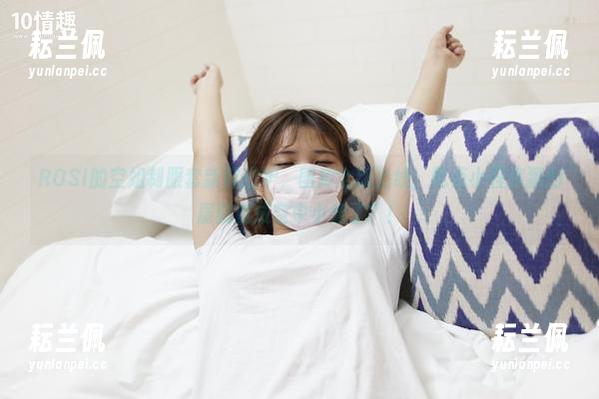ROSI的空姐制服套新鲜出炉，图库全新上线，吃点小程序猿的屎就变成空中小姐了？！