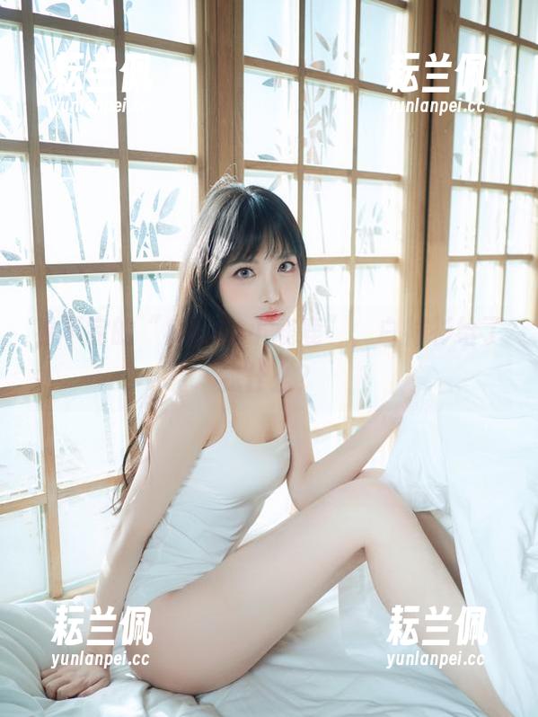 看不完的“Shika小鹿鹿”，白衬衫给了我什么？