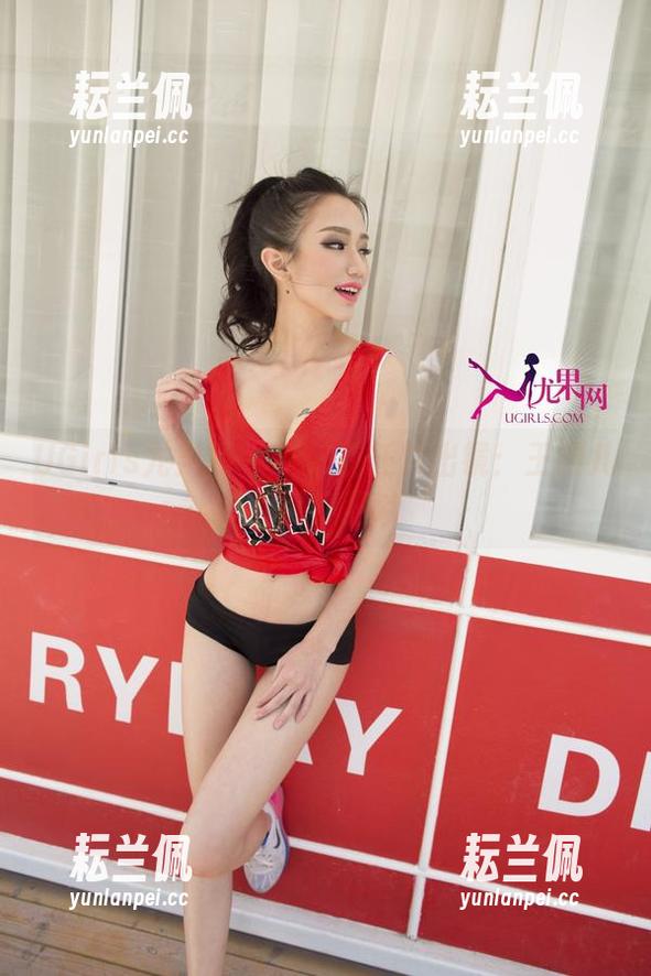 UGirls尤果网 - 牛仔裤任性出镜：王瑞儿的私房狂欢