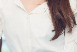 UGirls尤果网 – 私房独白：陈怡曼如何让瑜伽瓷砖上的每一次拉伸都显得那么无意味却迷人。