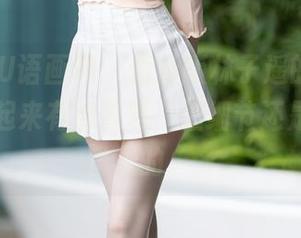 XIAOYU语画界 – 最新版林子遥的白裙，虽然看起来有点普通，但细节还是挺吸引人的。