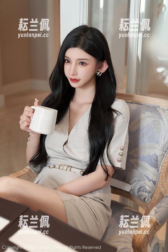 Xiuren秀人网 - 免费的福利，Cherry绯月樱长腿的美图，每一次滑动屏幕都是悸动嘛。