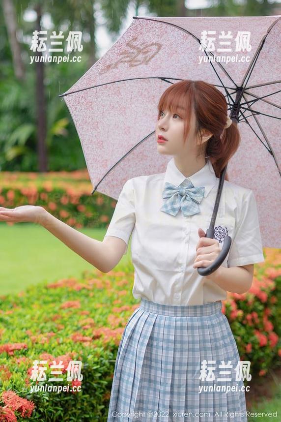 Xiuren秀人网 - 娜娜子呀最新张图片，灰丝的诱惑，你确定不乖乖买单吗？