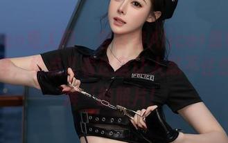 Xiuren秀人网 – 容容容Alice+清纯=绝味料理，快点儿看这盘让人忍不住想’舔屏‘的照片！