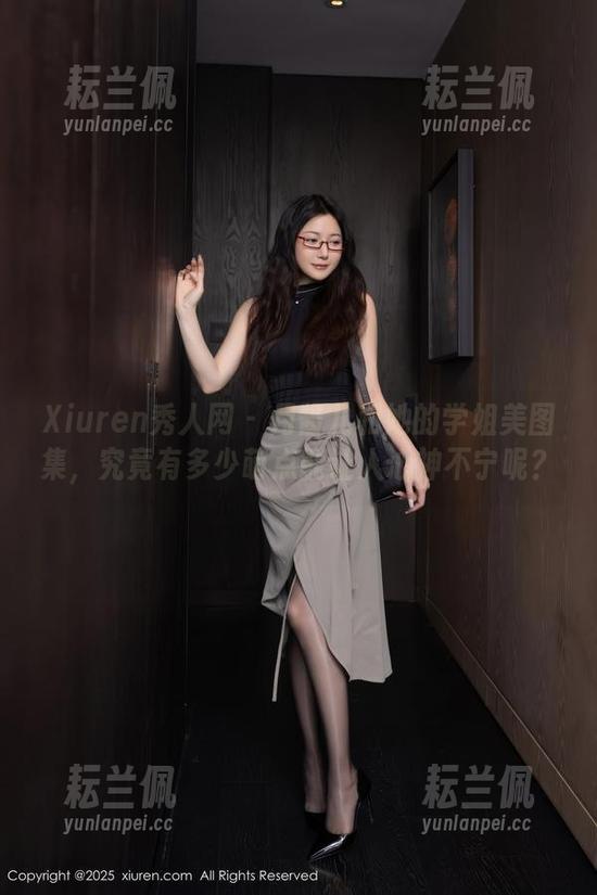 Xiuren秀人网 - 月酱儿和她的学姐美图集，究竟有多少萌点能让人心神不宁呢？