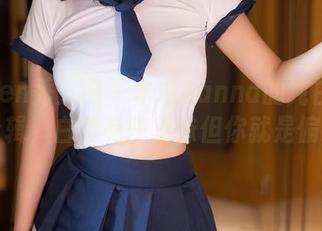 Xiuren秀人网 – 木木hanna的纯白写真合辑，白得有些乏味但你就是偏爱