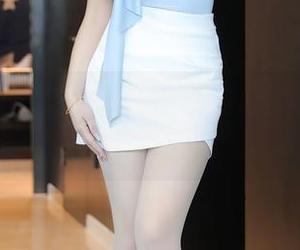 Xiuren秀人网 – 私拍套图之梦然同学的女仆:这是一种冲动还是掉入幻境？