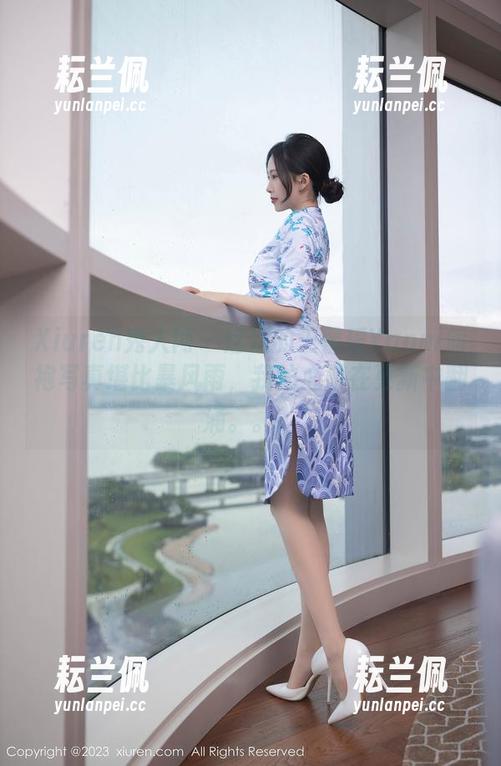Xiuren秀人网 - 这次的王馨瑶Yanni旗袍写真堪比暴风雨，我的心脏在更新中翻涌。。。
