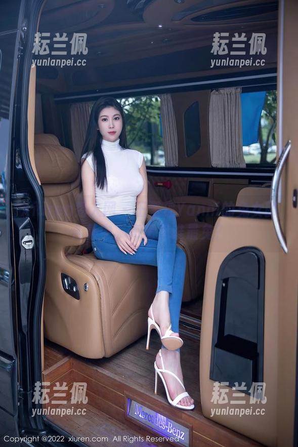 Xiuren秀人网 - 王馨瑶Yanni的兔女郎合集中，高清里谁最兔？
