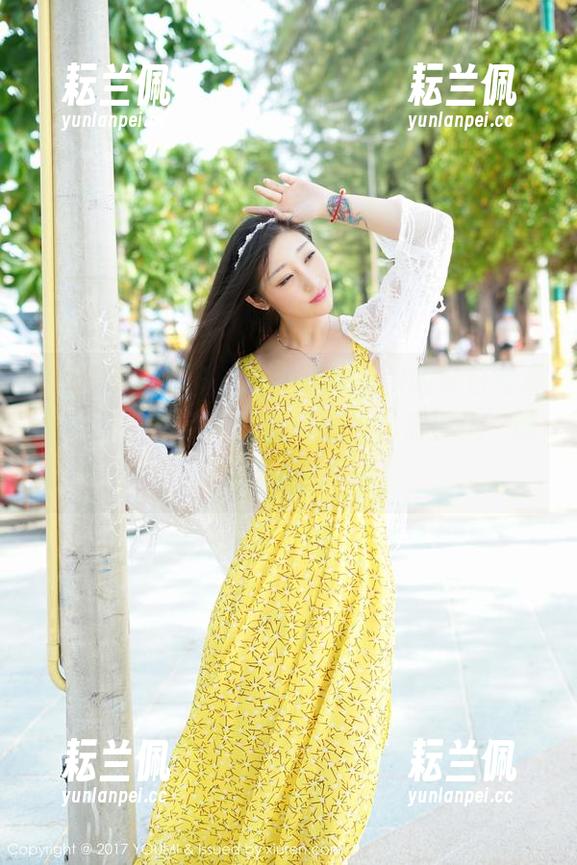 YouMi尤蜜荟 - 看lingyu69的夏日写真集，分享她如何无意间踩上‘清凉风’的节奏…