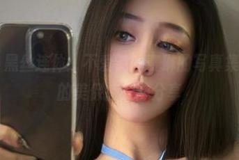 微密圈 – 黑丝连体：不爱笑的赛琳的写真集，让喧嚣的美保持安静分享