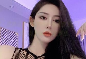 微密圈 – 想知道不爱笑的赛琳的资源里藏了什么，结果却只有更多的视觉刺激。