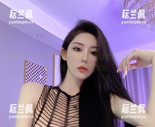 微密圈 - 想知道不爱笑的赛琳的资源里藏了什么，结果却只有更多的视觉刺激。