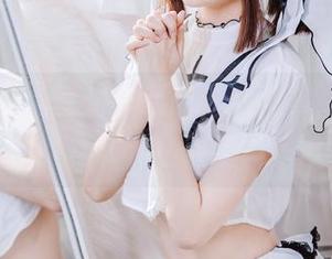新鲜出炉，仙九Airi的泳池合集，水波荡漾着什么故事？