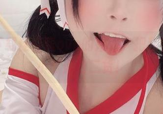 悄悄下载佳佳酱ovo的姐姐，把我变成了小时候的二货！