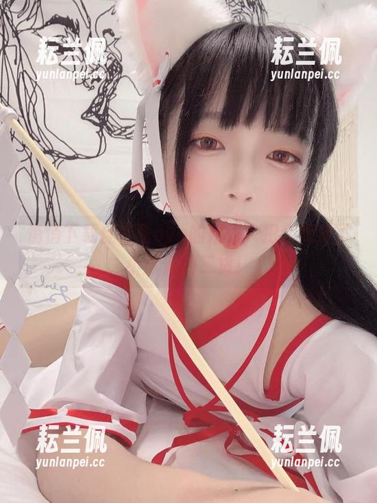 佳佳酱ovo 悄悄下载佳佳酱ovo的姐姐,把我变成了小时候的二货!