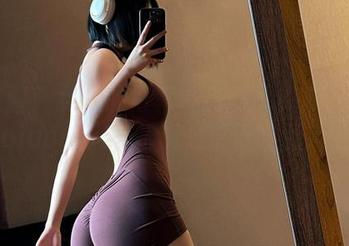 微密圈 – 免费的写真？这黑丝旗袍下的俏妞qiaoniu66，真是过于吸引人了！