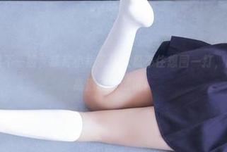 兔玩映画果然不一般，草莓小裙子让人忍不住想囤一打，随便下载几套高清回家试试！