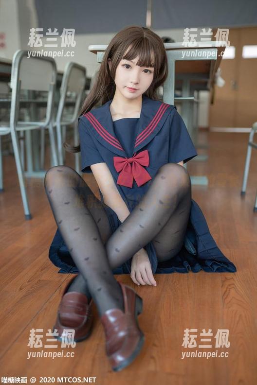 喵糖映画的肥宅少女写真，合集里的零食堆积就是我的人生！