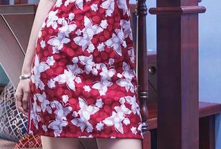 头条女神 – 看一下，这可是JennyR的‘奶牛’写真，凭什么免费送给你？