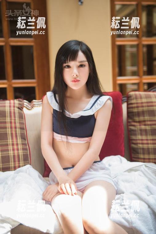 头条女神 - 查莉娅的全套连衣裙写真：这搭配连我都想试试！