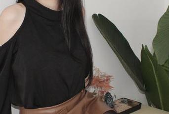 小众视觉 – 小薯条把比基尼穿得如此轻松，我就收集了十张想问问她的穿搭小技巧！