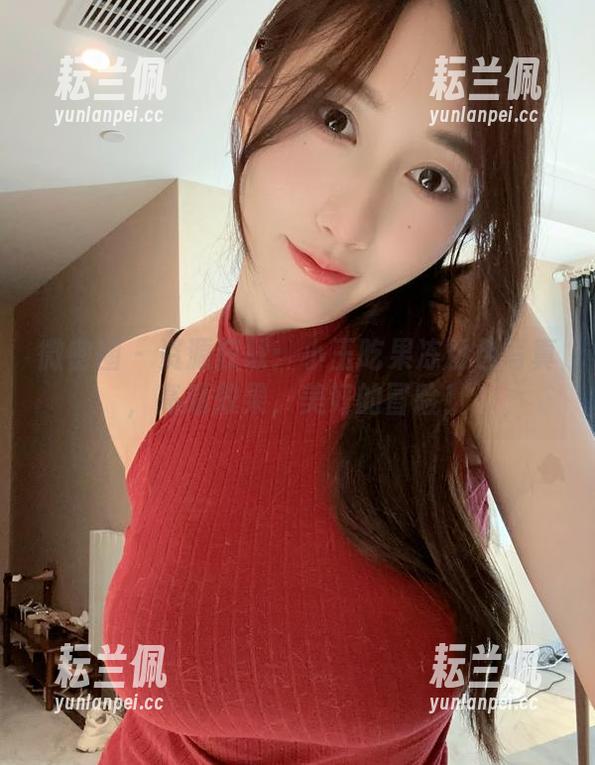 微密圈 - 资源获取：小玉吃果冻粉色写真，高清效果，美好的冒险！