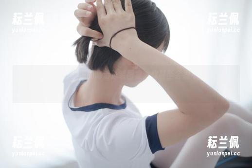 少女秩序 - 翻开乐栀的高清泳装图集，你甚至会忍不住给自己游泳！