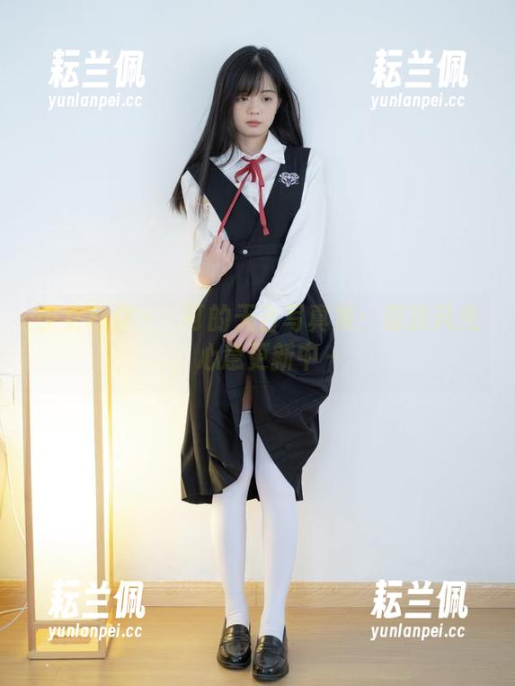 少女秩序 - 晞可的天台写真集：屋顶风光，心意更新中～