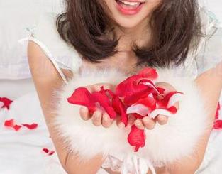 尤果网 – 孟狐狸私房系列：在泳池里，谁是“水中王”？