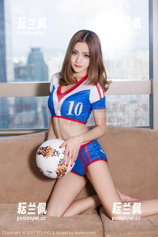 尤物馆 - 婕西儿jessie的黑白更新，大家都在强调色彩，而我却被这些图片打动了...