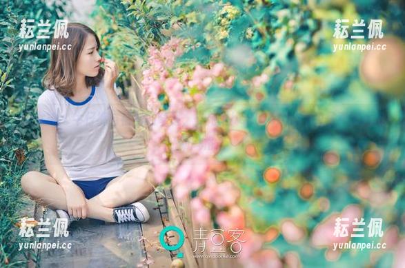 推女神 - 牛仔裤与福利的奇遇，岑苑之barbiebaby的写真演绎出新风格。