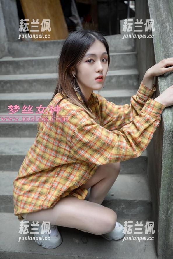 梦丝女神 - 花月舞送你甜心图片，但下载要慎重，别上瘾哦！