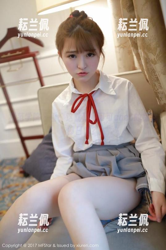 模范学院 - 看，这就是杨可可coco的兔女郎日常？