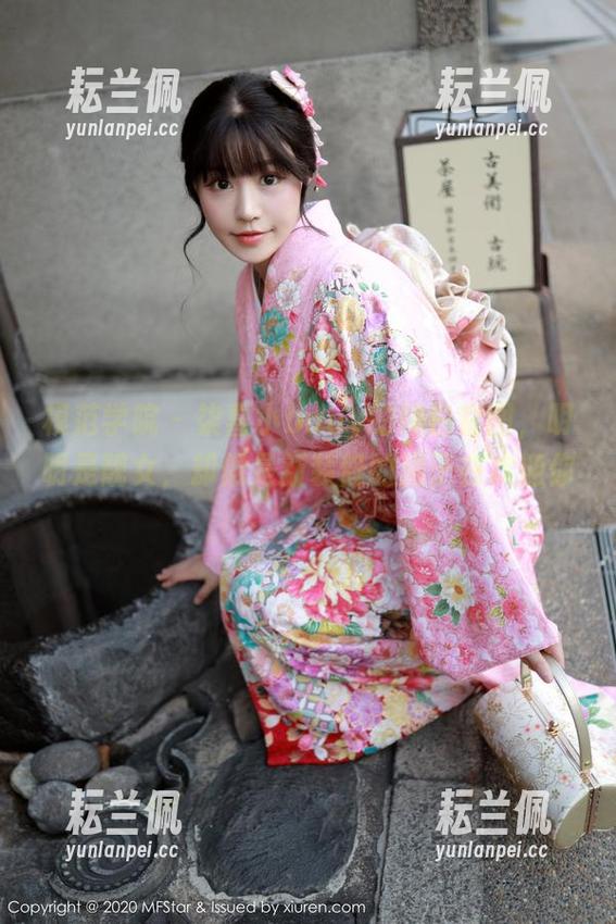 模范学院 - 柒喜小baby的纯白套图，明明是靓女，却像是新装修的房子在欢迎你。