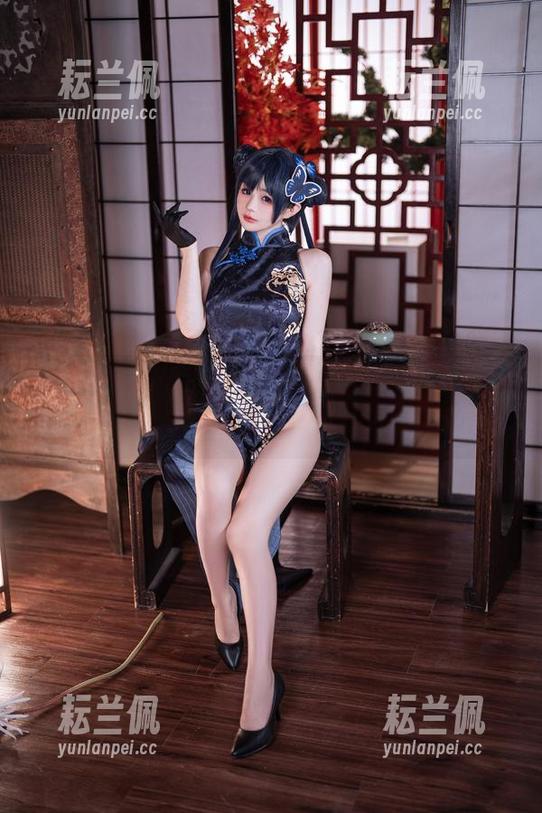 在樱井宁宁的空姐原图里，我似乎已追寻到了那种心痒痒的飞行期待。