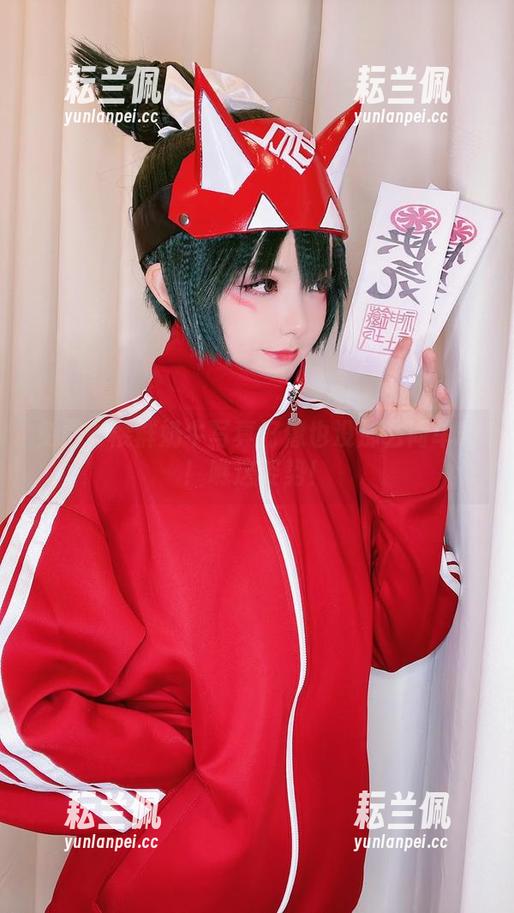 免费？樱群奶牛写真好像也没那么简单嘛！瞧这姿势！