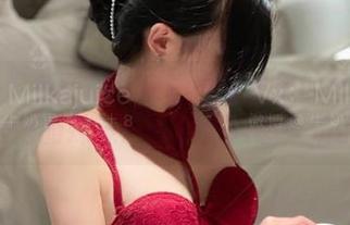 微密圈 – 免费照片来啦！牛奶里的果汁带你見识她的妹妹——看了只想买奶茶！
