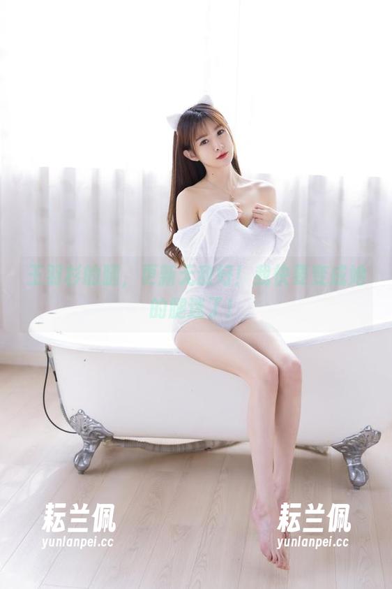 王羽杉的腿，更新无敌好！我快要变成她的腿迷了！