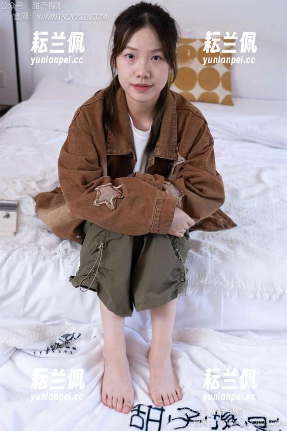 甜予摄影 - 板鞋合集里，小离的独特品味是一种荣耀也可以是一种挑战…更新中