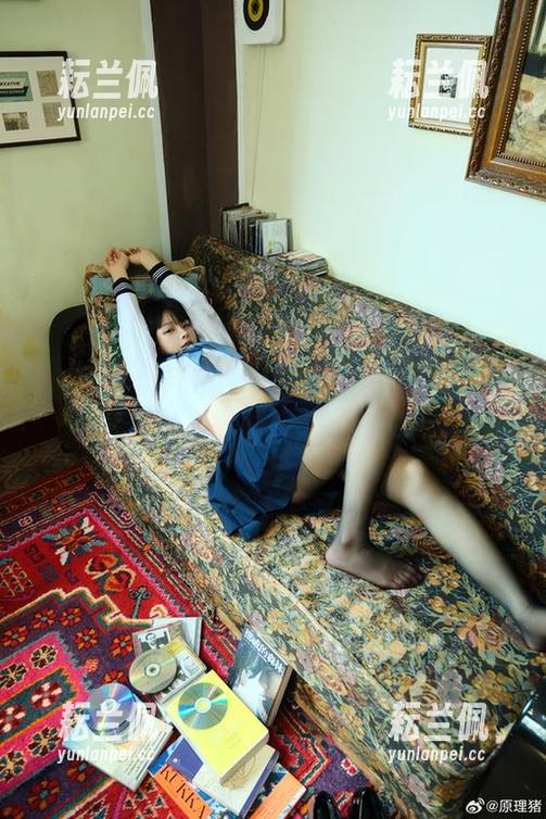 白莉爱吃巧克力的明日香：图片资源一应俱全，真心觉得看了不想移开眼睛！