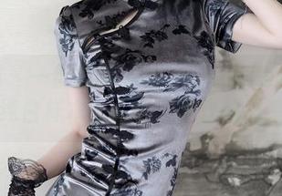 秀人网 – 一份定制礼物——summer宝宝的纯白样本，装满了柔软的思绪。